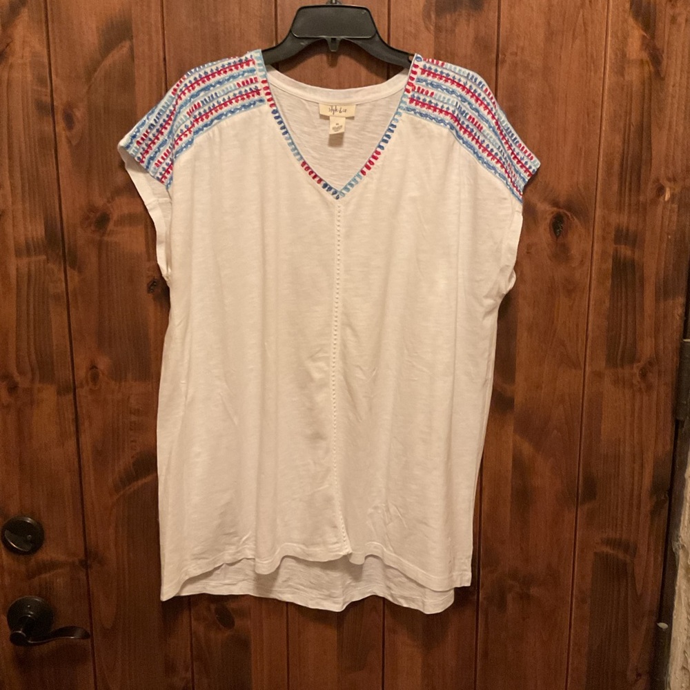 Style & Co. White V-Neck Tee with Red and Blue Embroidery